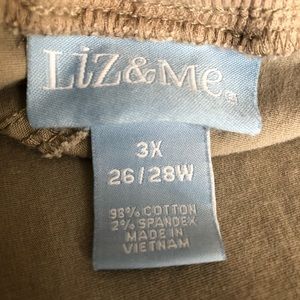 Catherines khaki cargo capri 26/28 3X